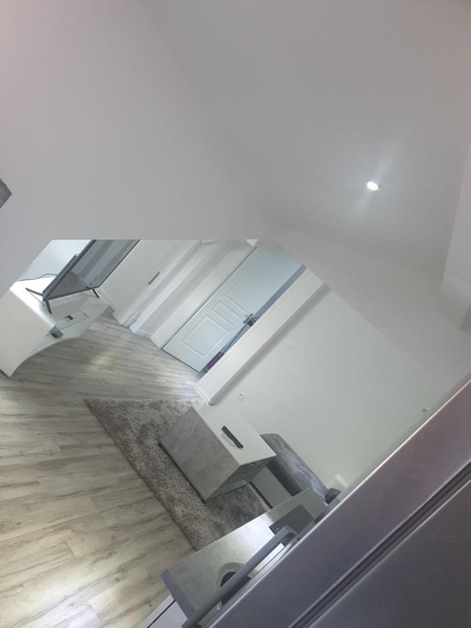 Aux Portes De Lyon Jolie T3 Clim Et Prime Video Appartement Givors Buitenkant foto